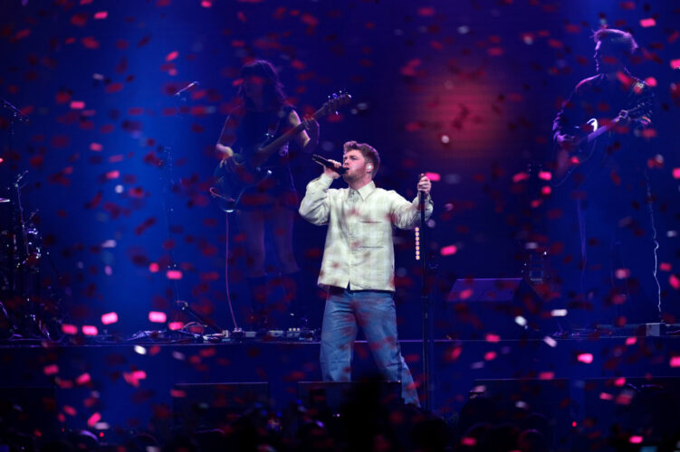 Alex Warren’s year has been anything but ‘Ordinary.’ Now, the Grammys are calling